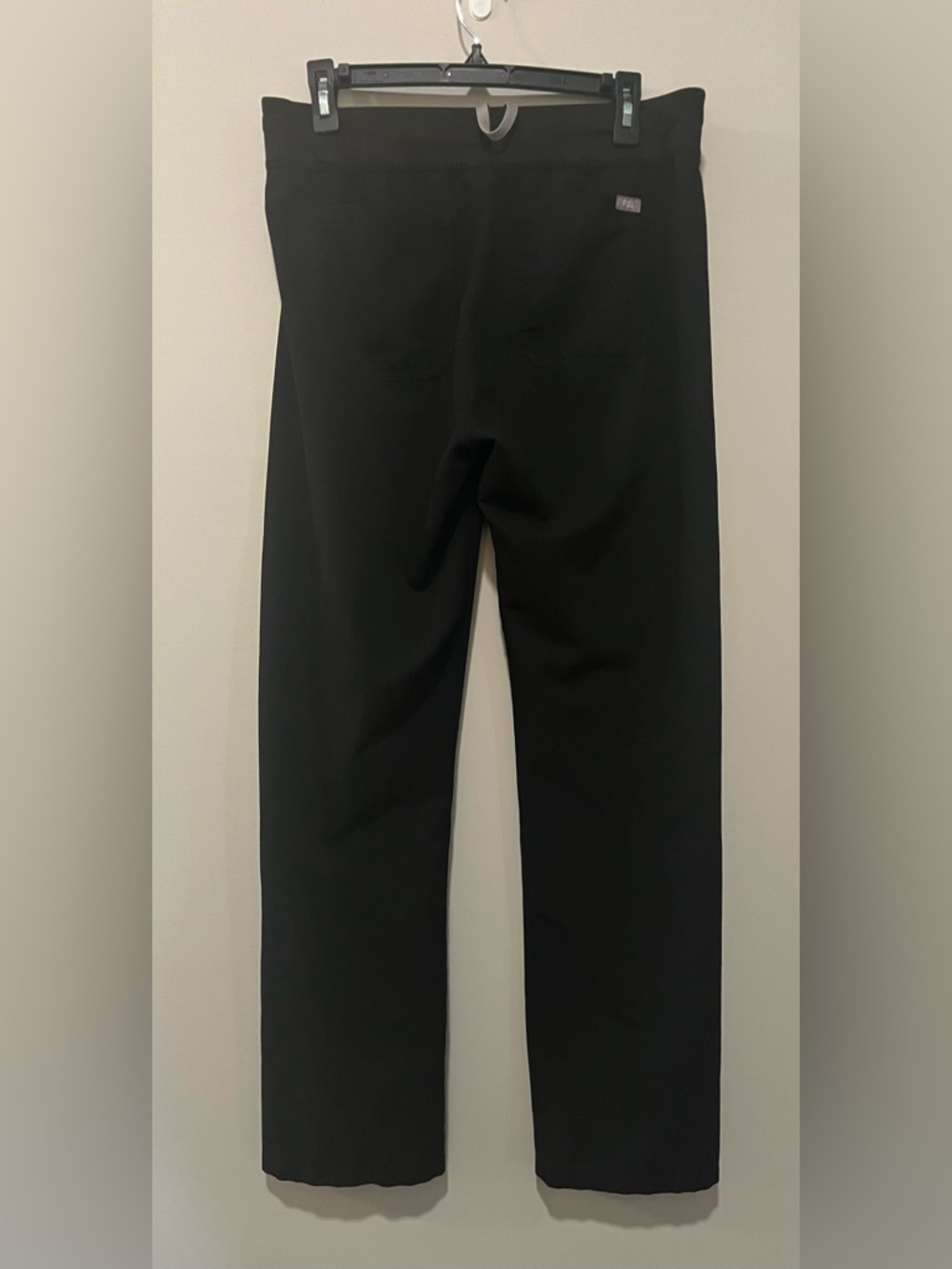Figs Women’s Livingston Basic Scrub Pant in Black